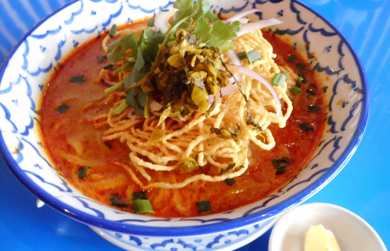 Tokyo Monzennakacho, Kiba, Toyocho Curry Thai Yatai Izakaya Yamuyamu ( Chi nhánh Thai Yatai Izakaya Monzennakacho) |