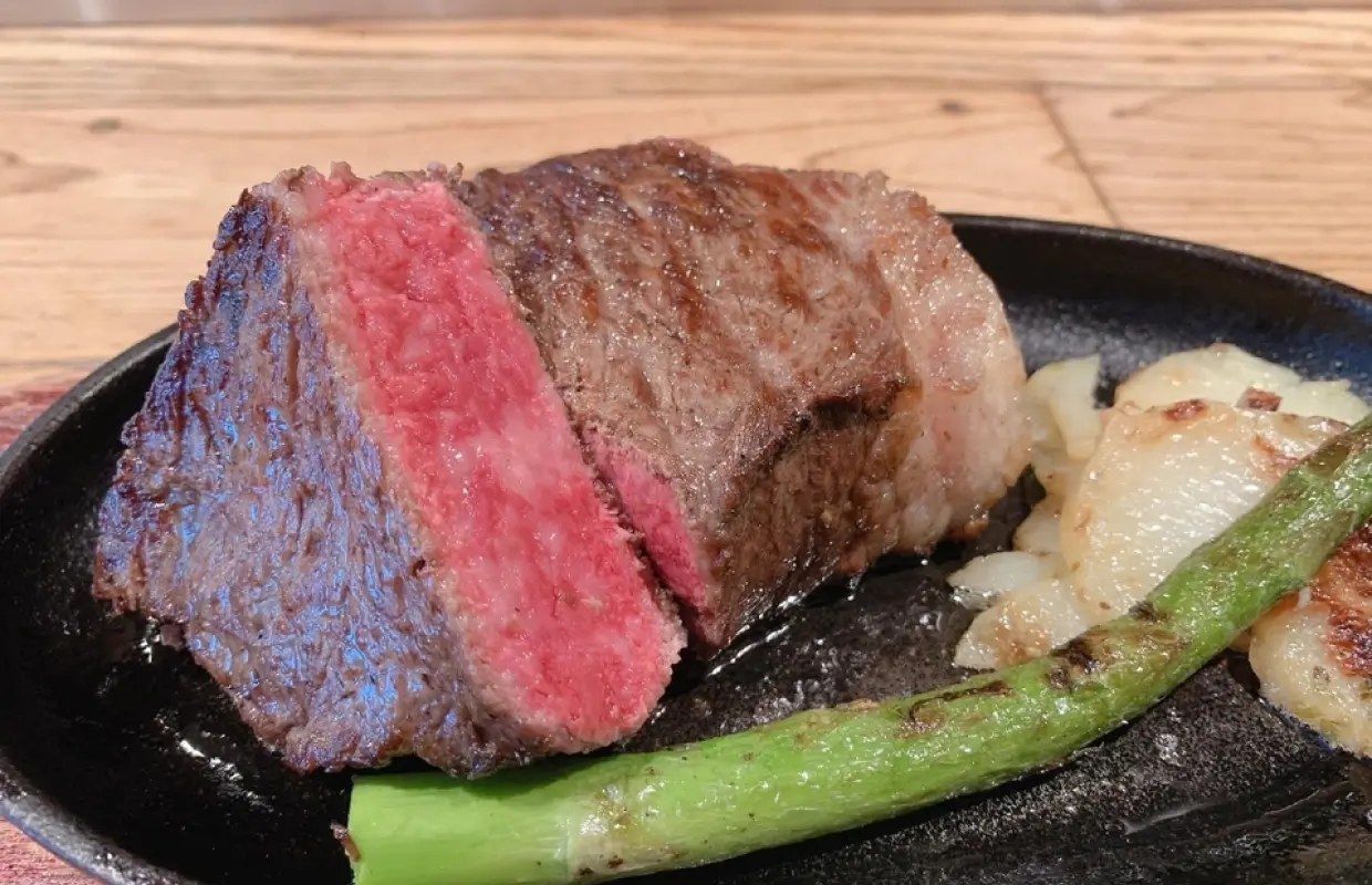 Kichijoji, Tokyo | Curry Steak & Hamburger steak Soshite Katsuage Nikuyama (Steak & Hamburger steak Soshite Katsuage Nikuyama) | Seat Reservation Only