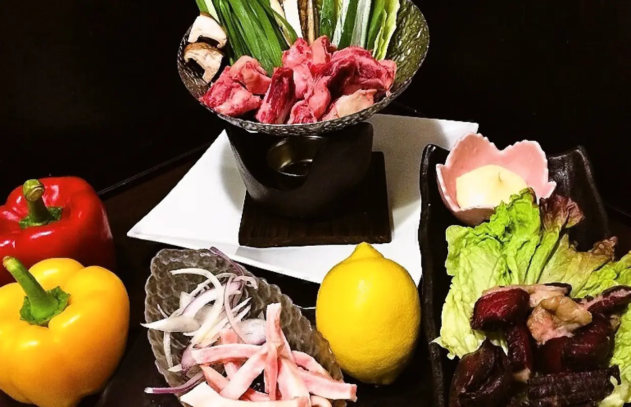 冈山县津山/奥津 | 鸡肉料理 月之汤 |仅座位预定