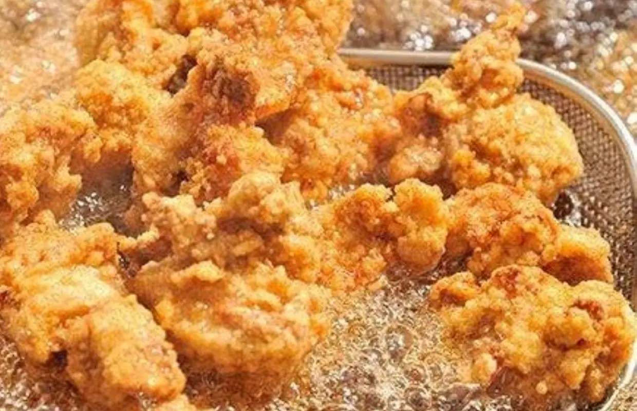 จังหวัดไอจิ, อินุยามะ, โคมากิ, คาสึไก |. ทันทันเมน โทริโซบะ คาราอาเกะ เซ็นมง เท็น ราเมน เอบิสุ (ร้านขายโซบะไก่และไก่ทอดโดยเฉพาะ ร้านราเมน เอบิสุ โคนัน) | เฉพาะจองที่นั่งเท่านั้น