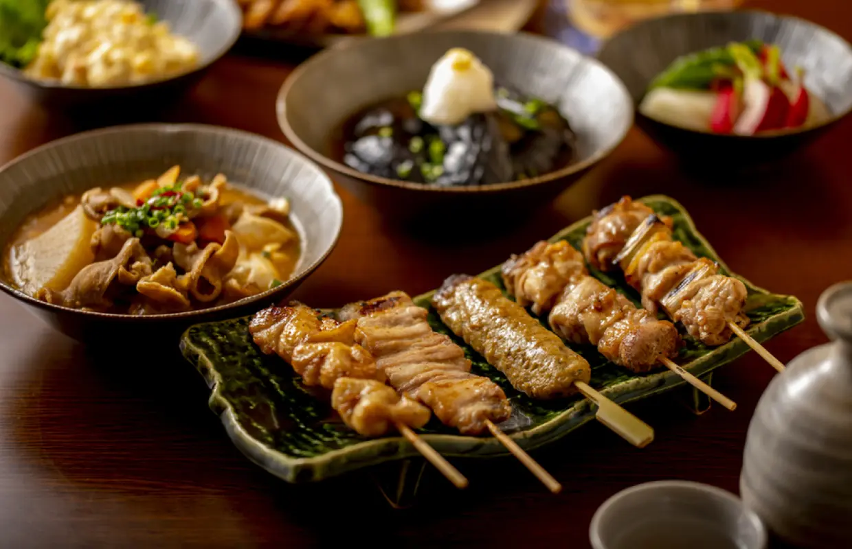 Tỉnh Aomori, bờ biển Hachinohe/Tanesashi | Izakaya Sumibi Yakitori Gochi (Gà nướng than Gochi) | Chỉ đặt chỗ
