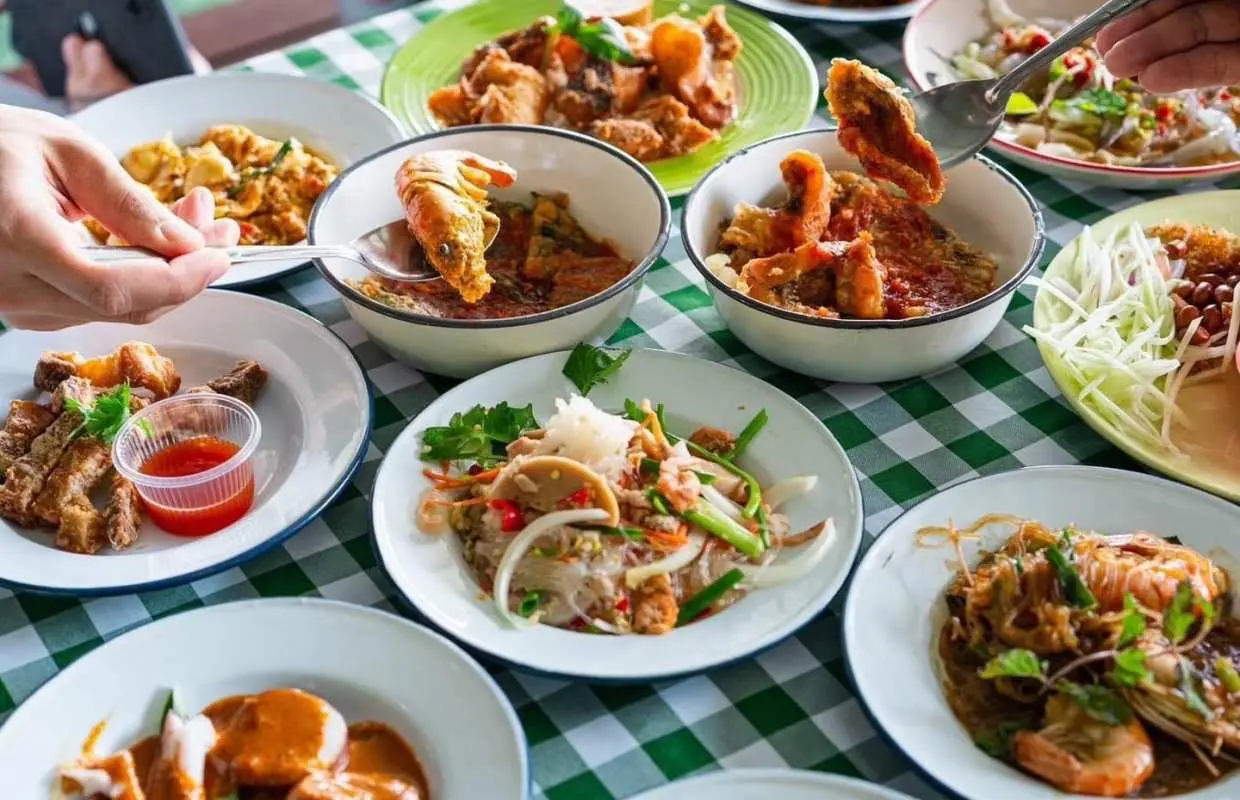 เจริญรส บุฟเฟ่ต์อาหารไทย (เชียงใหม่) | เชียงใหม่