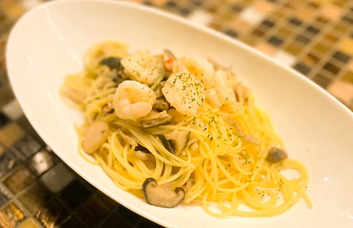 Honmachi-Senba, โอซาก้า | พาสต้า Bar e Trattoria QUATTRO（Bar e Trattoria QUATTRO)| เฉพาะจองที่นั่งเท่านั้น