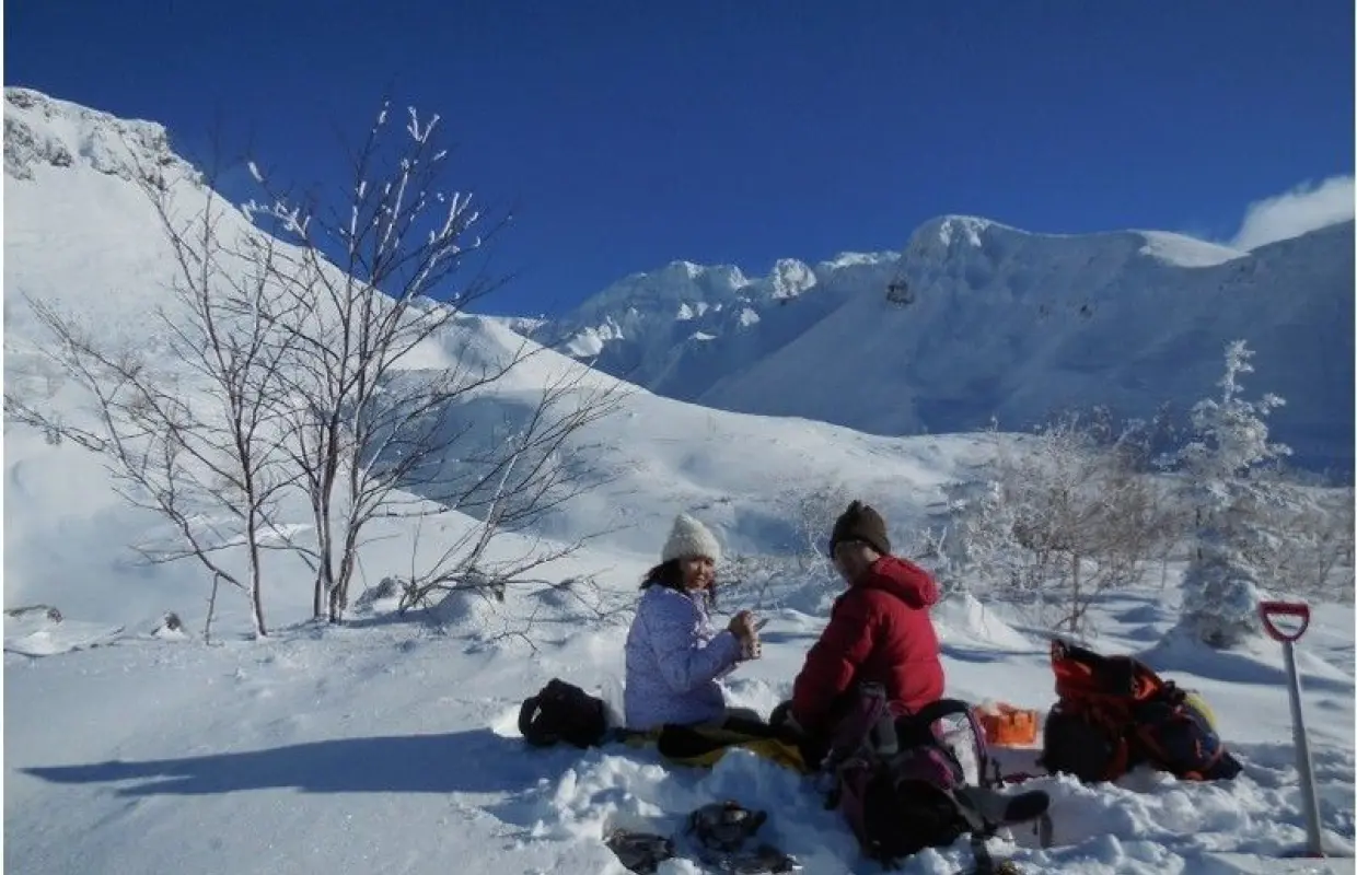 【北海道・大雪山系】絶景スノーシュー！安政火口入口付近まで巡る「十勝岳安政火口コース」