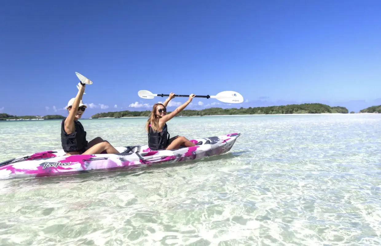 Departing from Ishigaki Island | Kabira Bay SUP & Canoeing + Taketomi Island Sightseeing (with hotel transfers in the southern part of the island and free photo data)