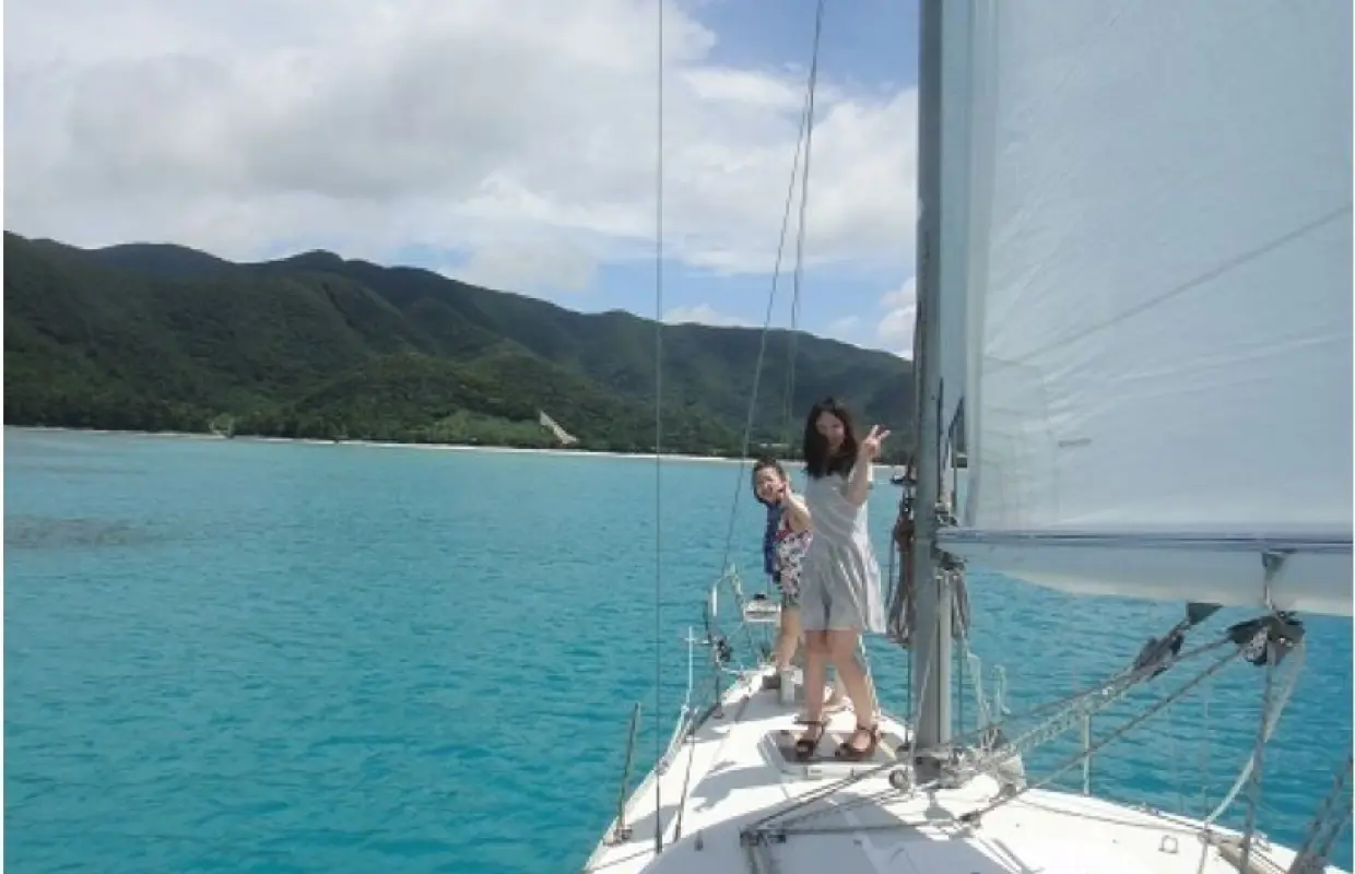 [Kagoshima, Southern Amami Oshima] Amami Oshima Strait, Kakeroma Island Coral Reef Snorkeling, Skin Diving, Yacht Cruise 3-Hour Course