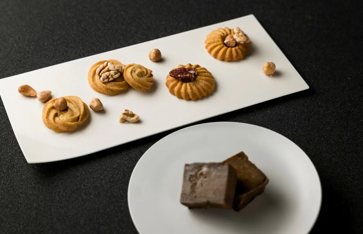 Azabu-Juban, Tokyo | base by L'aube (base by L'aube) | Seat Reservation Only