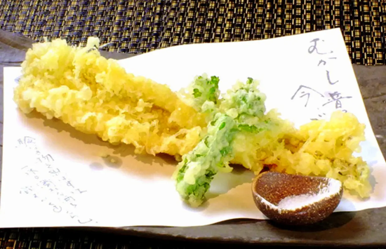 กินซ่า โตเกียว | ซูชิ ซูชิโทฟุโระ (สาขากินซ่า 1-โชเมะ) | เฉพาะจองที่นั่งเท่านั้น