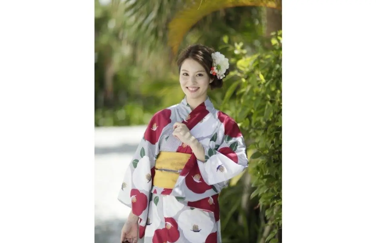 [Okinawa, Naha] Oguri Kimono Salon's original Kyoto yukata rental and on-location photoshoot with a professional photographer! (15 shots)