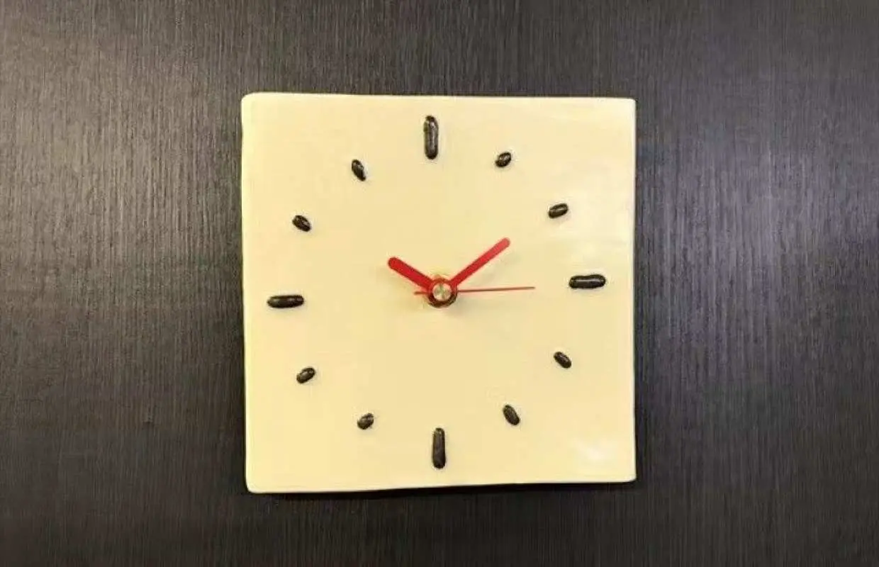 [Osaka, Tennoji] Pottery experience class ~ Even beginners can make satisfying works "Ceramic clock plan" 2 minutes walk from Tennoji Station