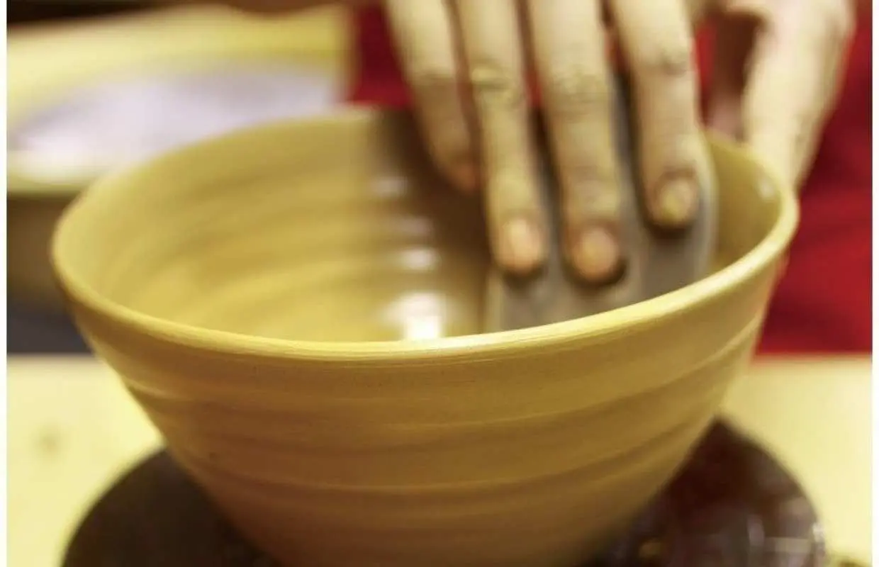 【大阪・天王寺】陶芸体験教室「マイどんぶりづくりコース」天王寺駅より徒歩２分