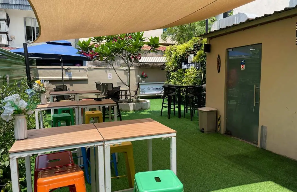 Lazy Lizard - Pasir Panjang | South West