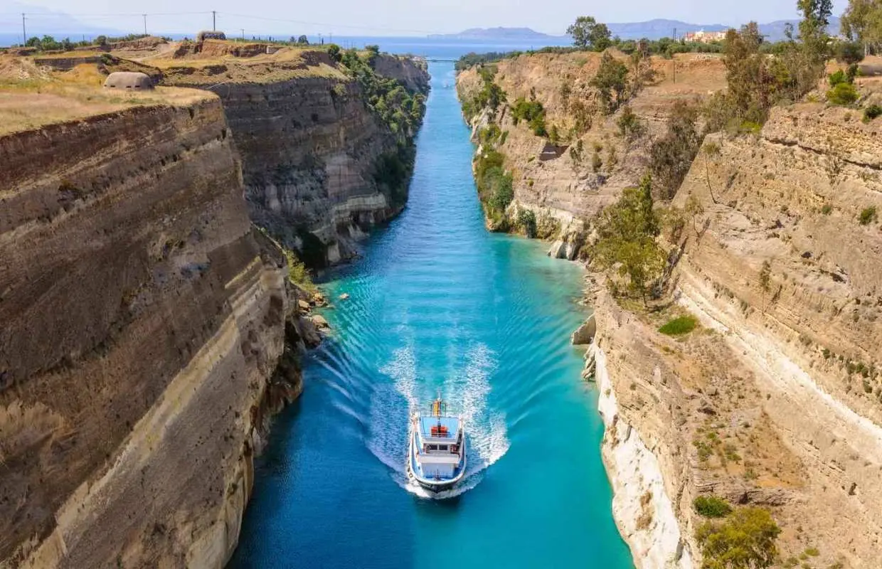 Athens: Private Corinth Canal and Mycenae Tour｜Greece