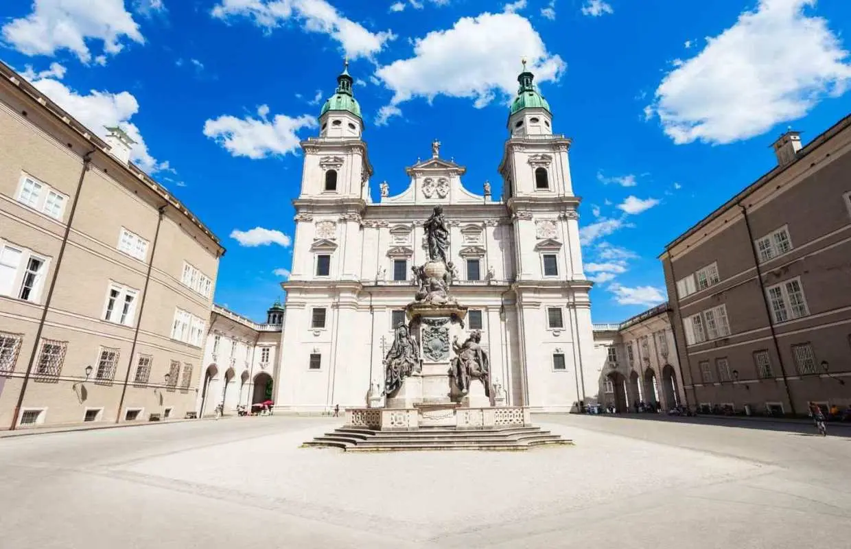 Skip-the-line Salzburg Cathedral Old Town Walking Tour｜Austria