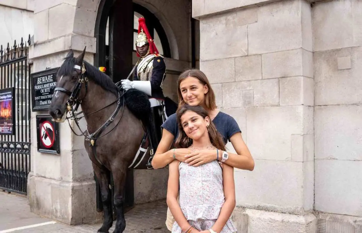 London’s Royal Family and Changing of the Guard Tour｜United Kingdom