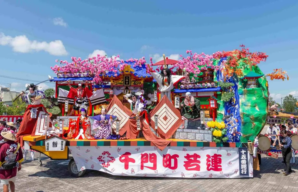 Be Part of the UNESCO Shinjo Festival: Float Pulling & Ginzan Onsen Tour