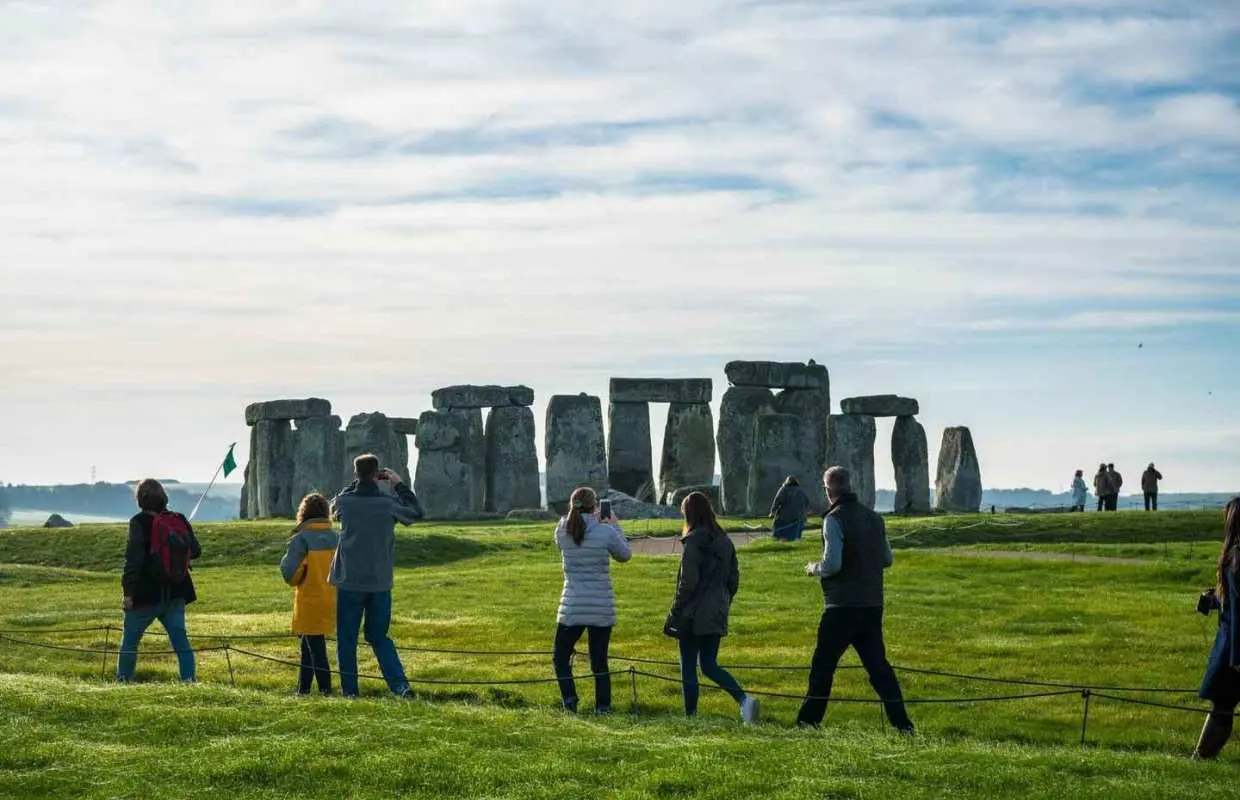 London: Stonehenge and Bath Guided Full-Day Tour｜United Kingdom