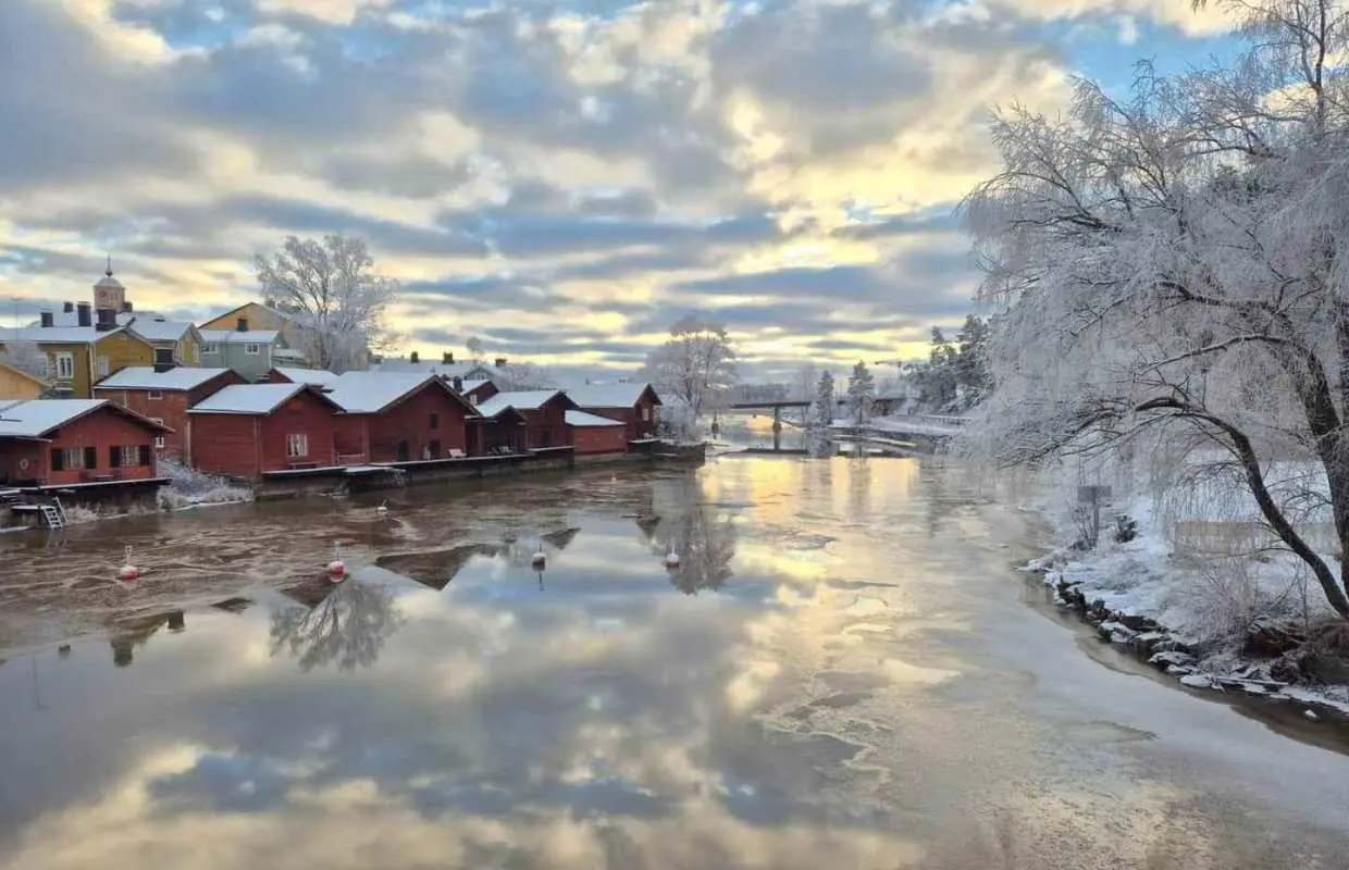 Private Helsinki and Porvoo Combo by Car｜Finland