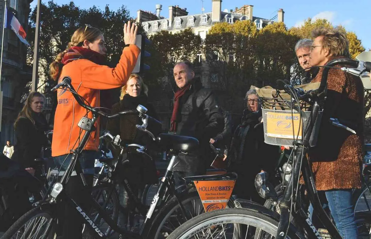 Paris: Off the Beaten Path City Secrets Bike Tour｜France