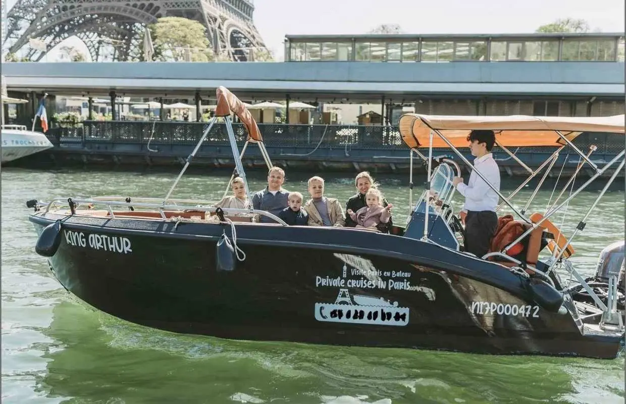 Top Private Cruises in Paris with Champagne + more surprises｜France