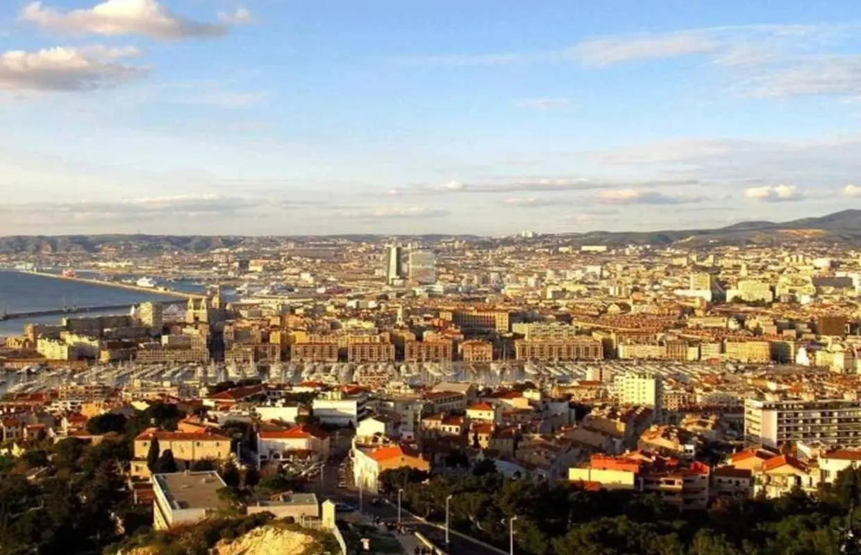 Marseille : Vieux-Port & Panier Walking Tour｜France