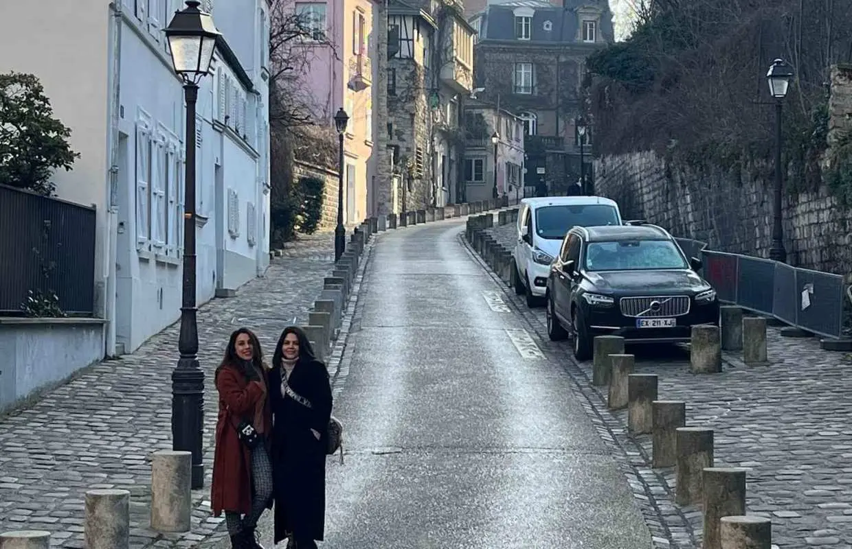 Paris:Private Full-Day Tour with Local Guide English/Español｜France