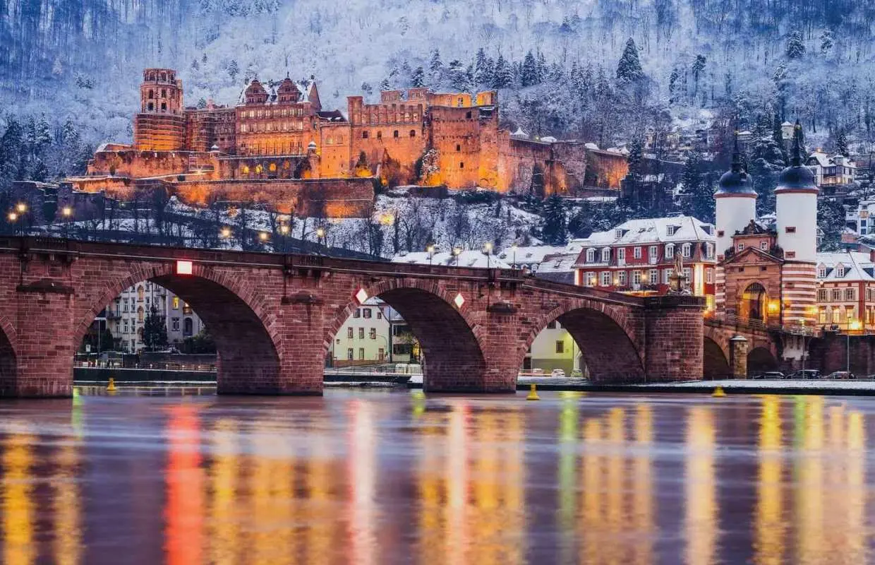 Heidelberg: Sightseeing Boat Tour with Mulled Wine｜Germany