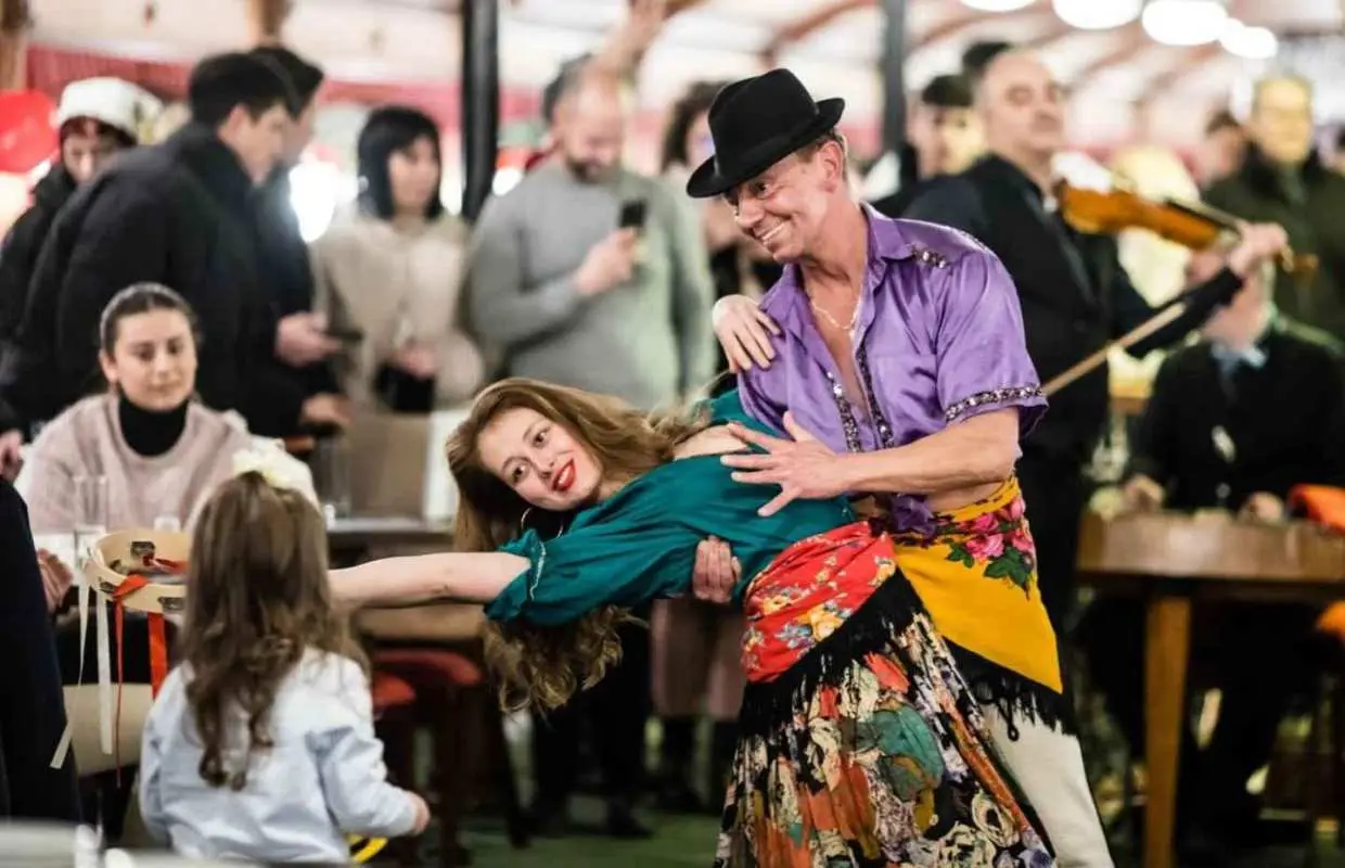Budapest: Dinner Cruise with Live Music and Folk Dance Show｜Hungary