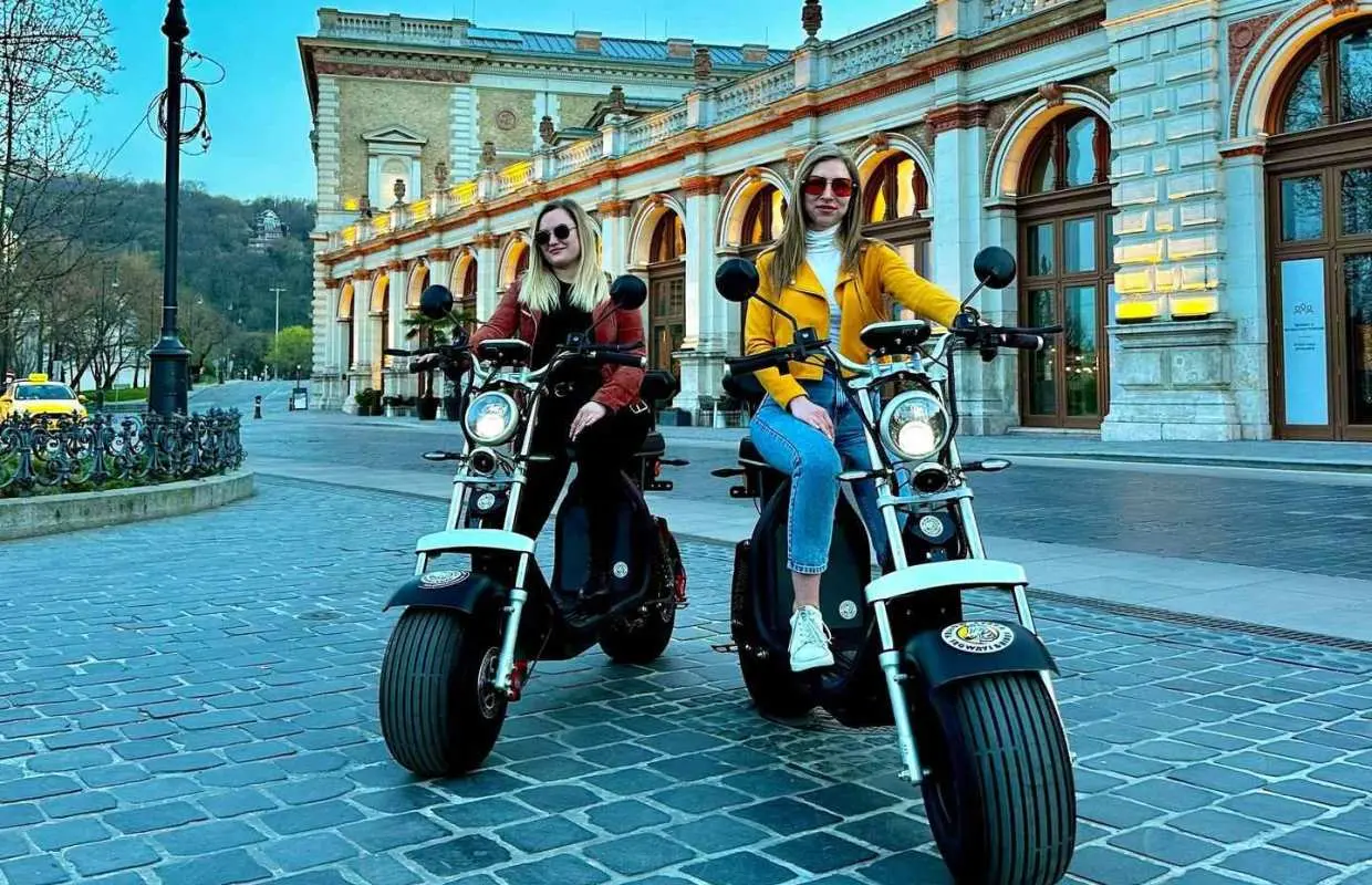 Budapest: Tour tham quan thành phố bằng xe đạp địa hình Monster Bike | Hungary