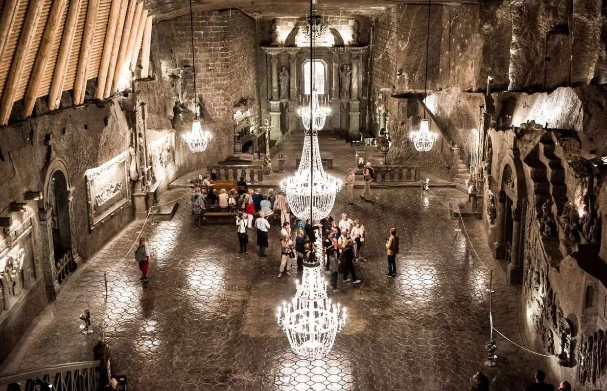Tour tham quan mỏ muối Wieliczka bao gồm đón khách tại khách sạn | Ba Lan