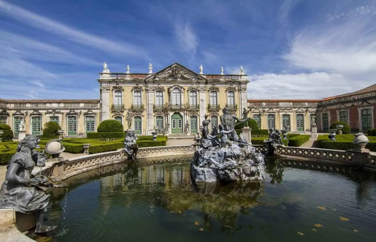 From Lisbon: Sintra Tour with Queluz Palace Entrance｜Portugal