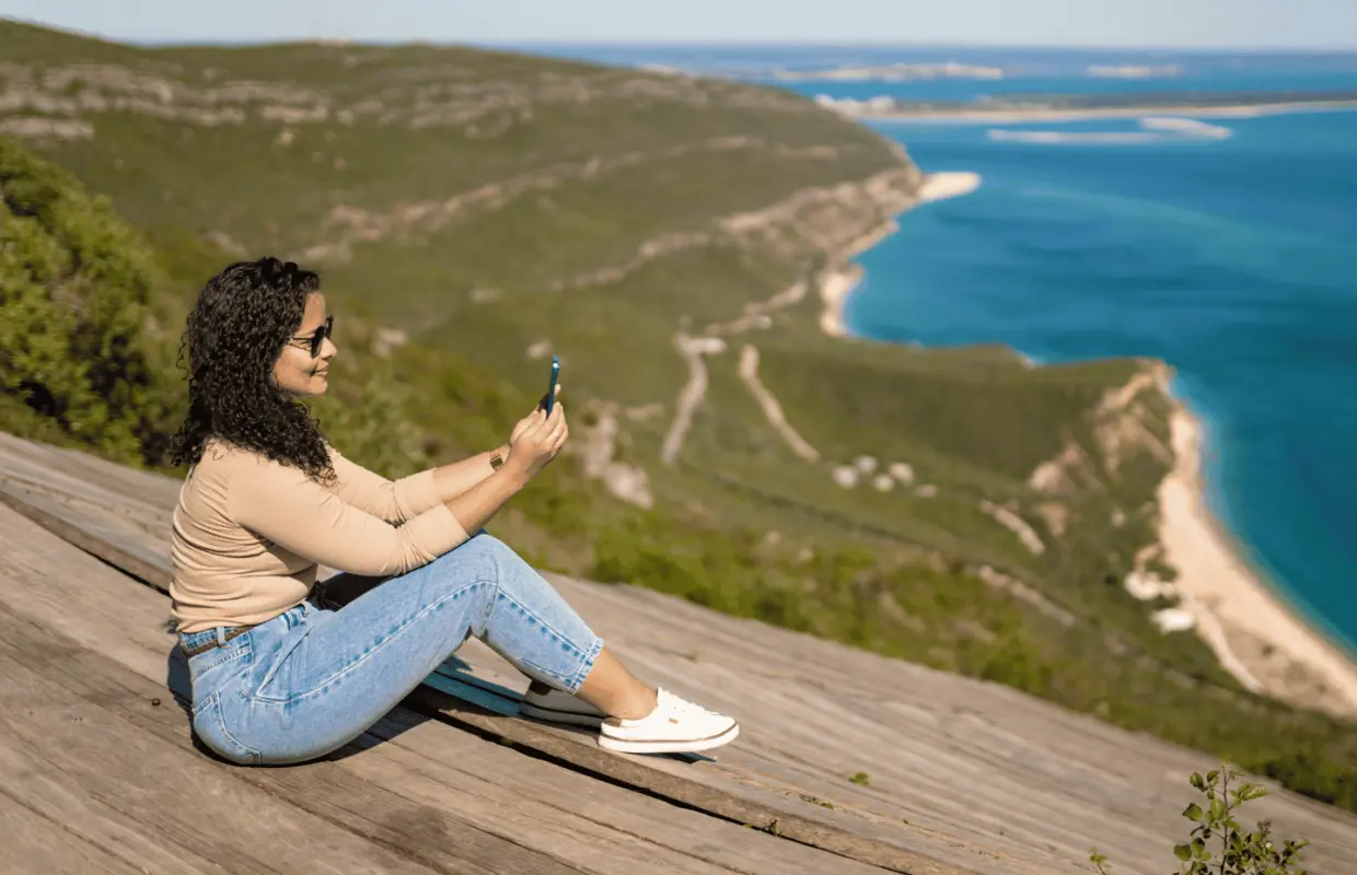 Từ Lisbon: Công viên tự nhiên Arrábida riêng với nếm rượu vang｜Bồ Đào Nha