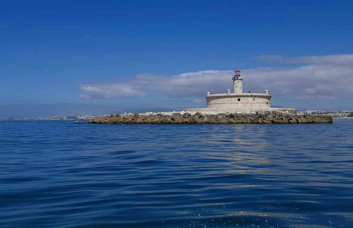 Lisbon: Speedboat Trip to Bugio Lighthouse｜Portugal