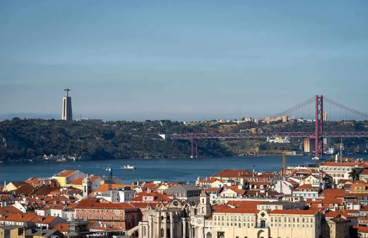 Tour Bohemian de Tuk Tuk: Bertrand, Miradouros e Estrela｜Portugal
