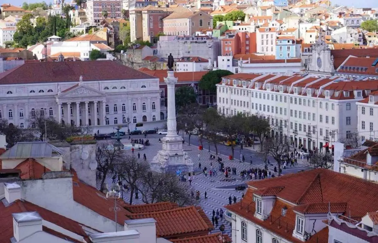 Walk Lisbon Like a Local: Bairro Alto & Downtown Experience｜Portugal