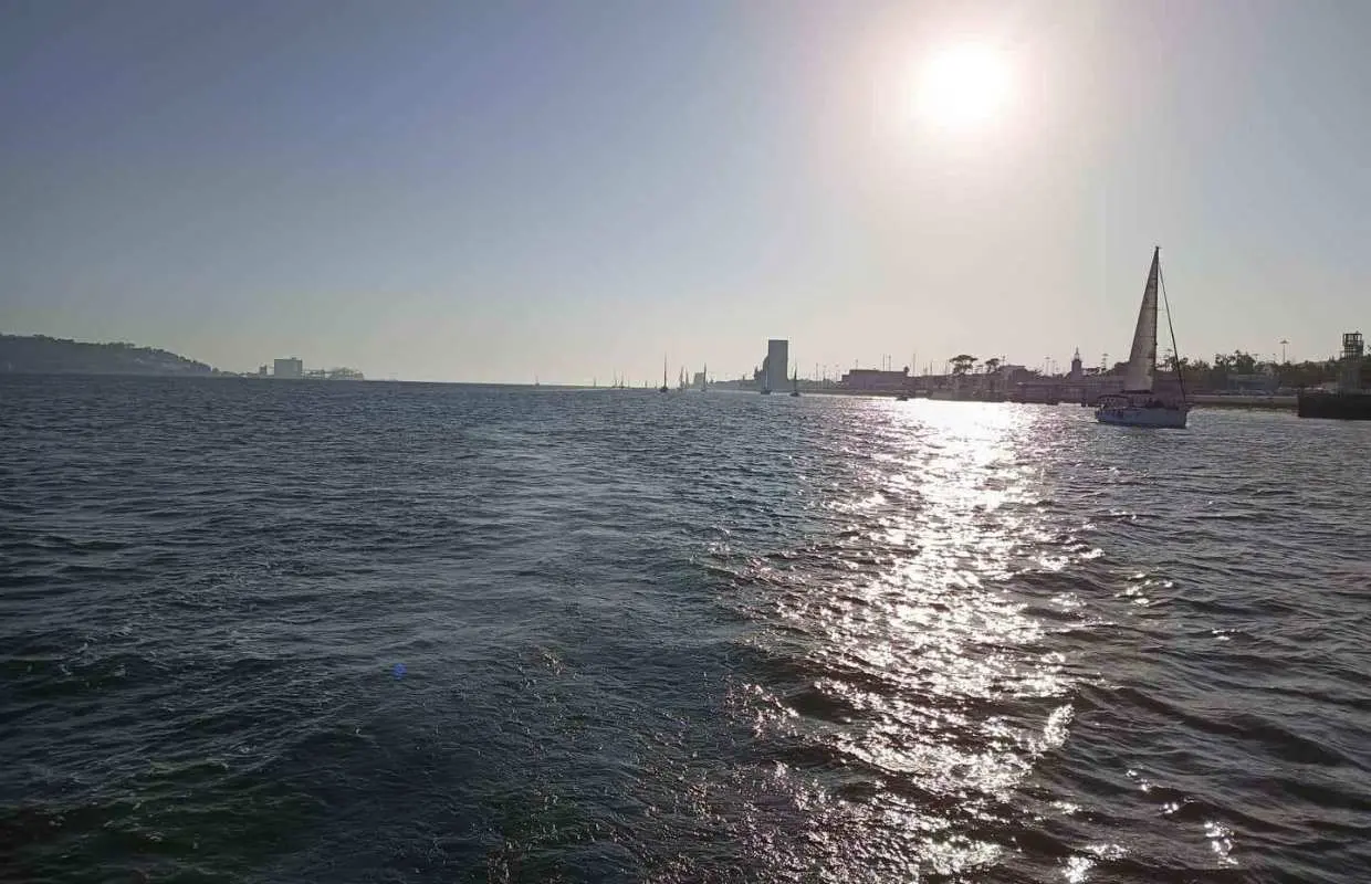 Lisbon: Sunset Sailing Tour with Views of Belém Tower｜Portugal