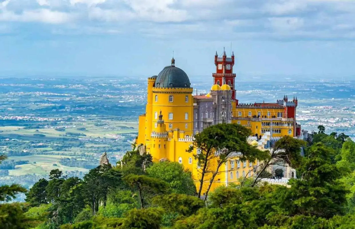 Sintra Express: Pena Park (Tickets included) + Cabo da Roca + Cascais｜Portugal
