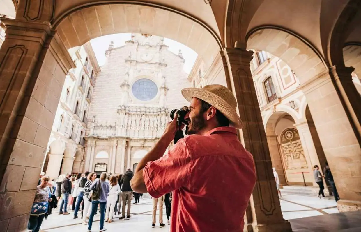 Barcelona: Montserrat, Cogwheel, Black Madonna & Winery Tour｜Spain