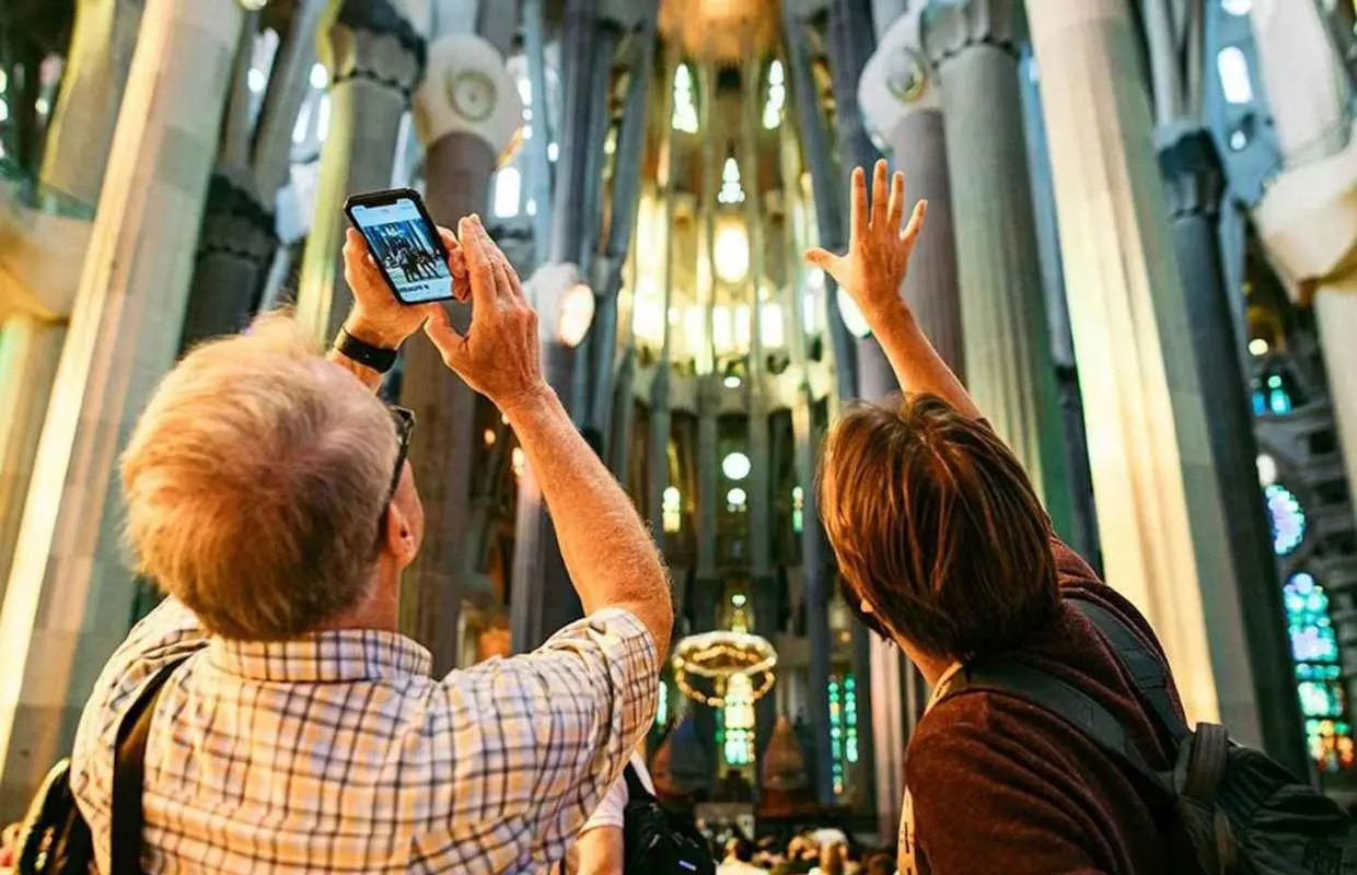 Barcelona: Tour tham quan Sagrada Familia có hướng dẫn viên & Ưu tiên vào cửa không cần xếp hàng | Tây Ban Nha