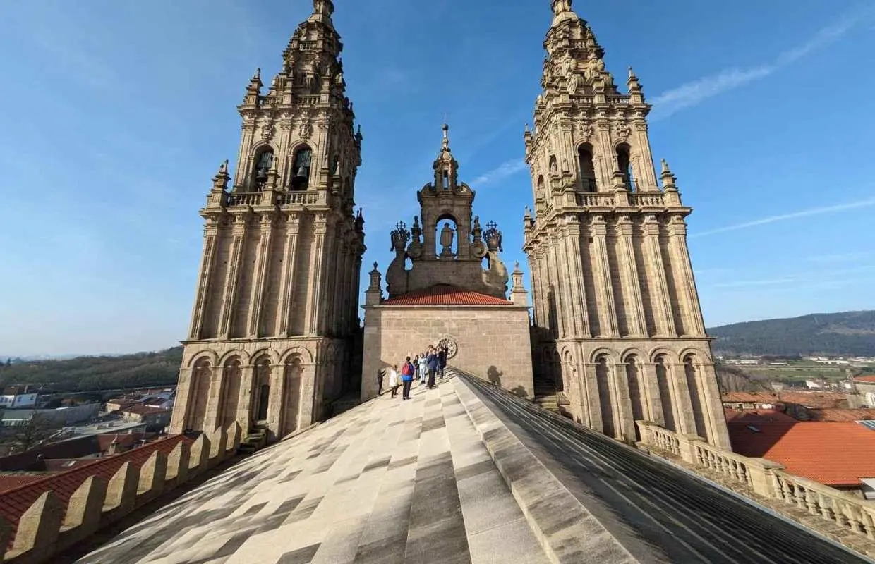 Santiago de Compostela: Cathedral & Carraca Tower Roofs Tour｜Spain