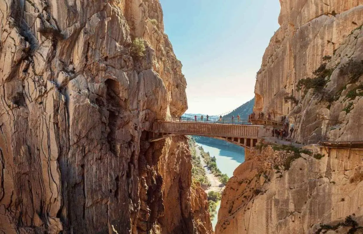 从福恩吉罗拉出发：Caminito del Rey 导览一日游｜西班牙