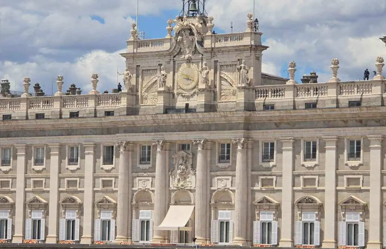 Madrid: Royal Palace Small Group Tour with Skip-the-Line｜Spain