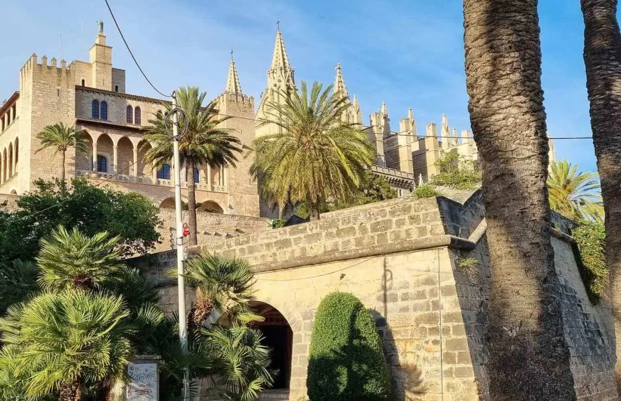 History, Architecture and Legends of Palma de Mallorca｜Spain