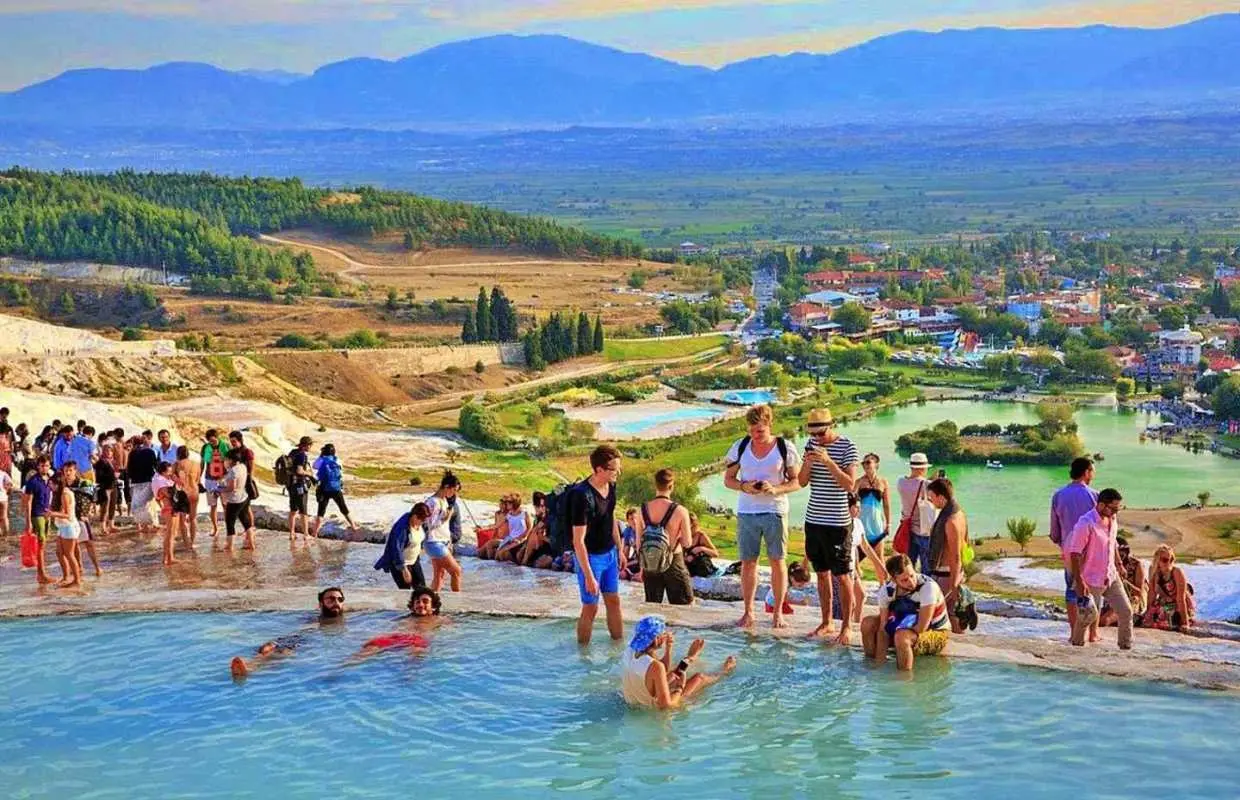 From Kusadasi: Pamukkale & Hierapolis Tour with Entry Ticket｜Turkey