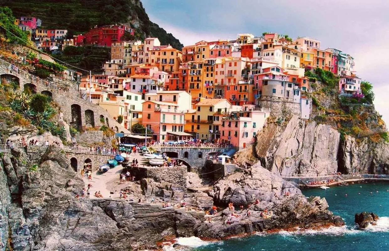 From Florence: Full-Day Private Cinque Terre Tour with Pisa｜Italy