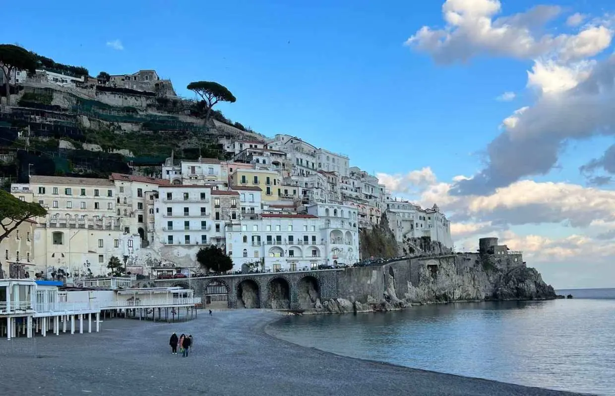 Pompeii and Amalfi Coast private luxury tour｜Italy