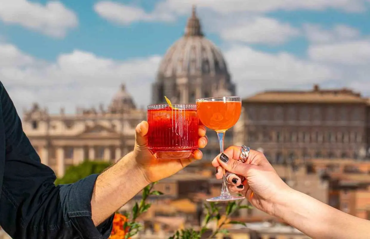 Rome: Piazzas and Fountains Sunset Tour with Aperitivo｜Italy