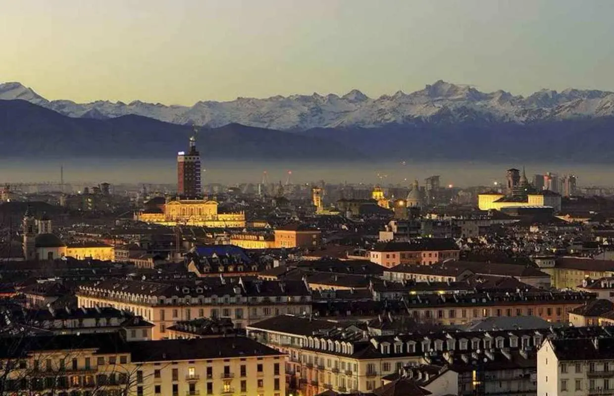 Turin: Historical Walking Tour by Night｜Italy