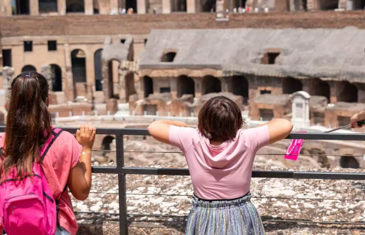 Colosseum Gladiator Tour for Kids and Families｜Italy