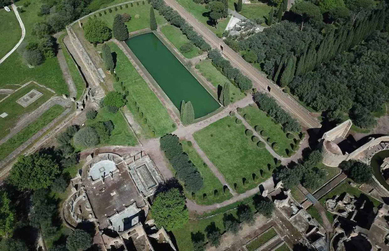 Day trip Rome by car : Tivoli Unesco Villa D'este & Hadrian｜Italy